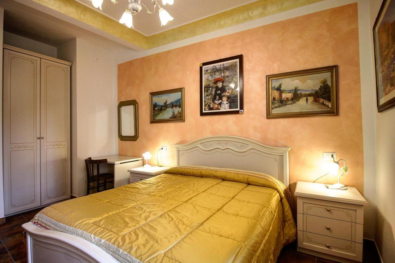 B&B In Centro A Pacentro Eksteriør billede